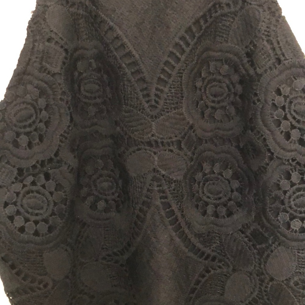 Brand New Abercrombie Slim Lace Crop Top - Picture 4 of 7